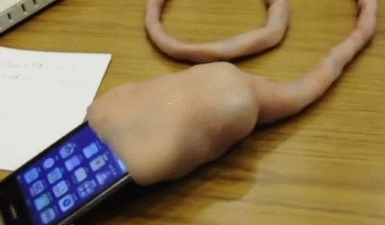 網(wǎng)上有一款天價(jià)蘋果iPhone數(shù)據(jù)線居然長(zhǎng)這樣,你怎么看呢?