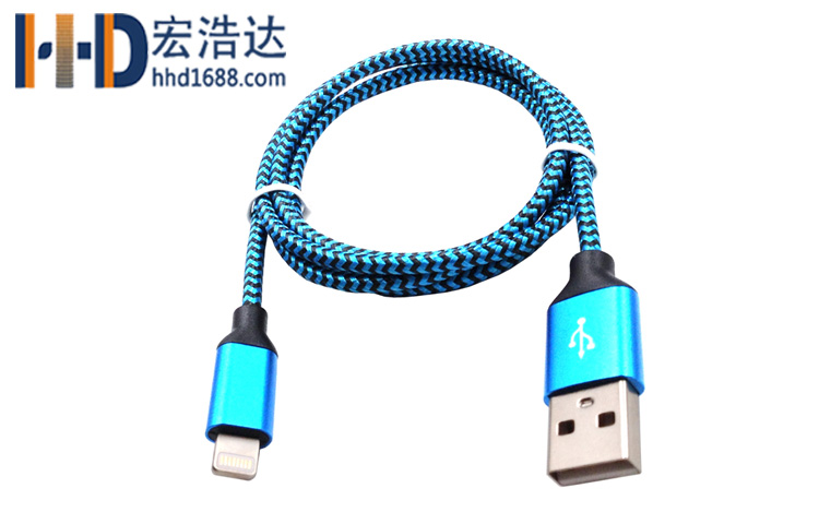 宏浩達(dá)數(shù)據(jù)線工廠鋁合金尼龍編織lightning蘋果數(shù)據(jù)線新品推薦